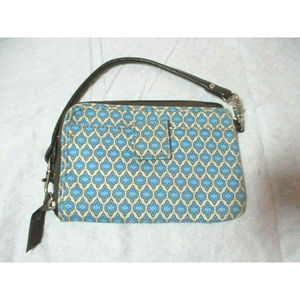 Thirty One Blue Design Wristlet Wallet Zip Closure Front Pocket 6.5" x 4.5"